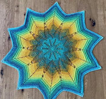 Preview: Hippie Lady - April