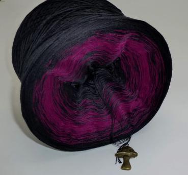 Preview: Lady Dee's Dark Rose
