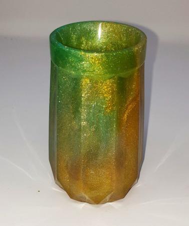Preview: Kleine Vase aus Epoxidharz