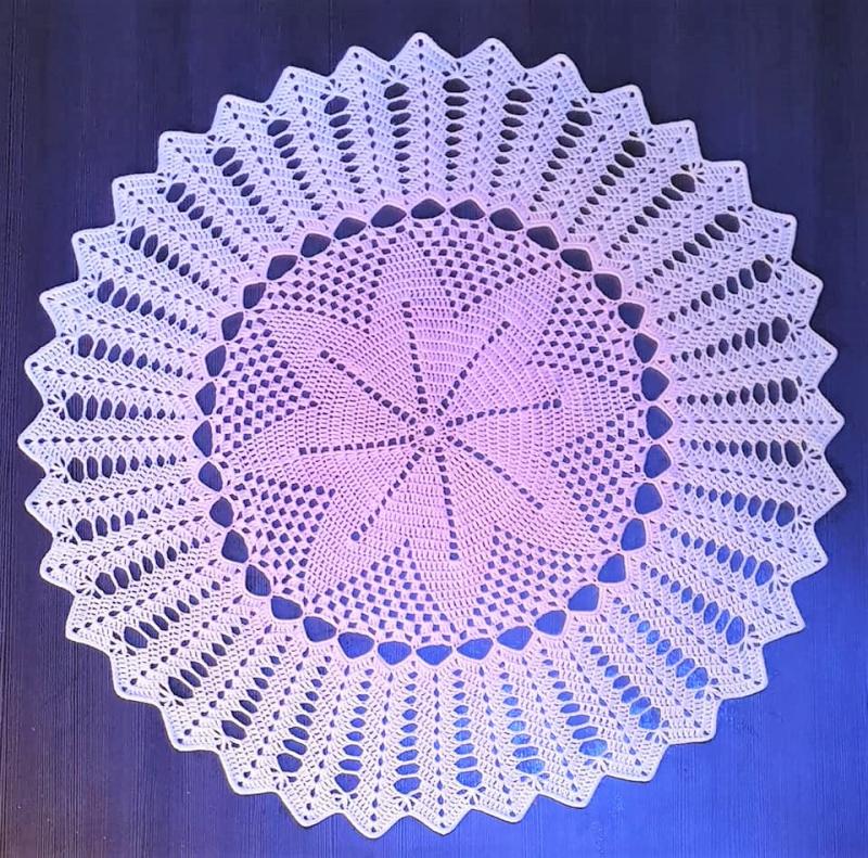 Häkelanleitung Sternchendecke "Blütenkranz" von Lady Dee's Traumgarne