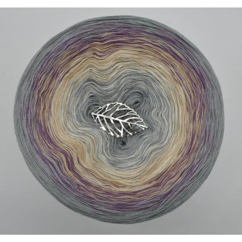 Lady Dee's Silver Touch (A35)