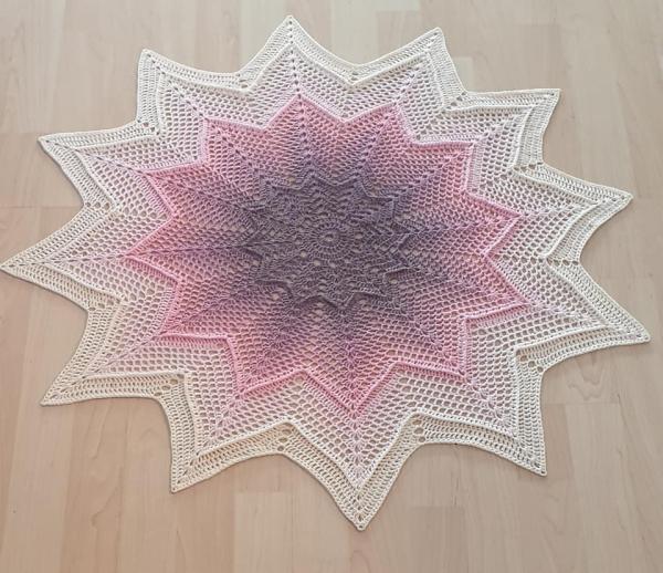 Häkelanleitung Sternchendecke "Phönix" von Lady Dee's Traumgarne