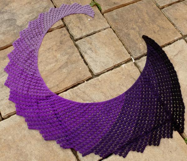 Häkelanleitung Dragon Fly Tuch (breite Variante) von Tanja Schuster
