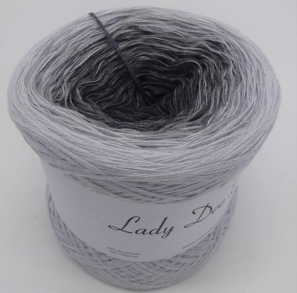 Lady Dee's Graues Mäuschen (A26)