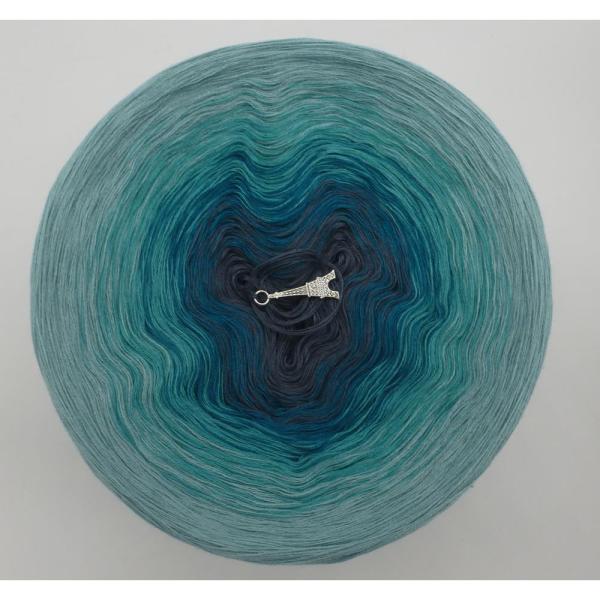 Lady Dee's Larimar (A76)