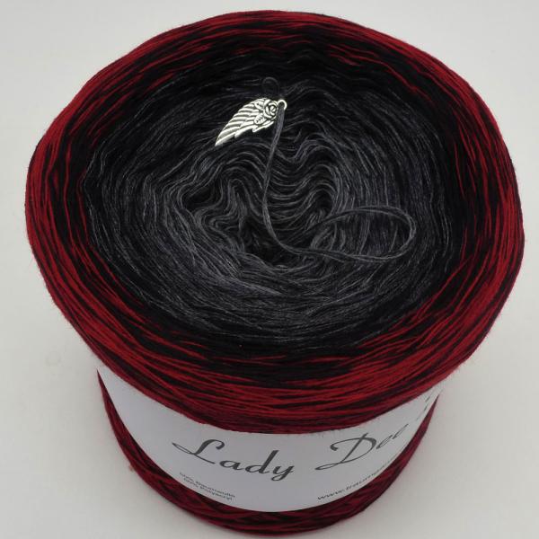 Lady Dee's Nachtfalter