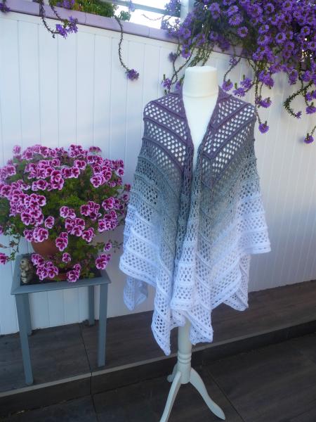 Häkelanleitung "Silhouette" Poncho von Tanja Schuster
